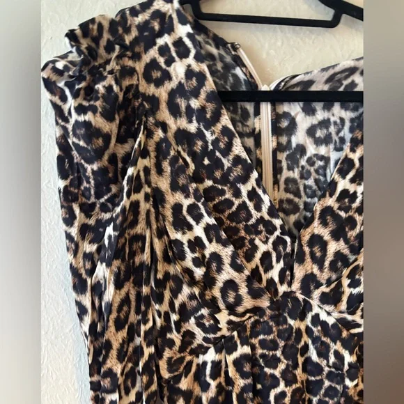 Farm Rio Leopard Print Long Sleeve Dress - Picture 8 of 8